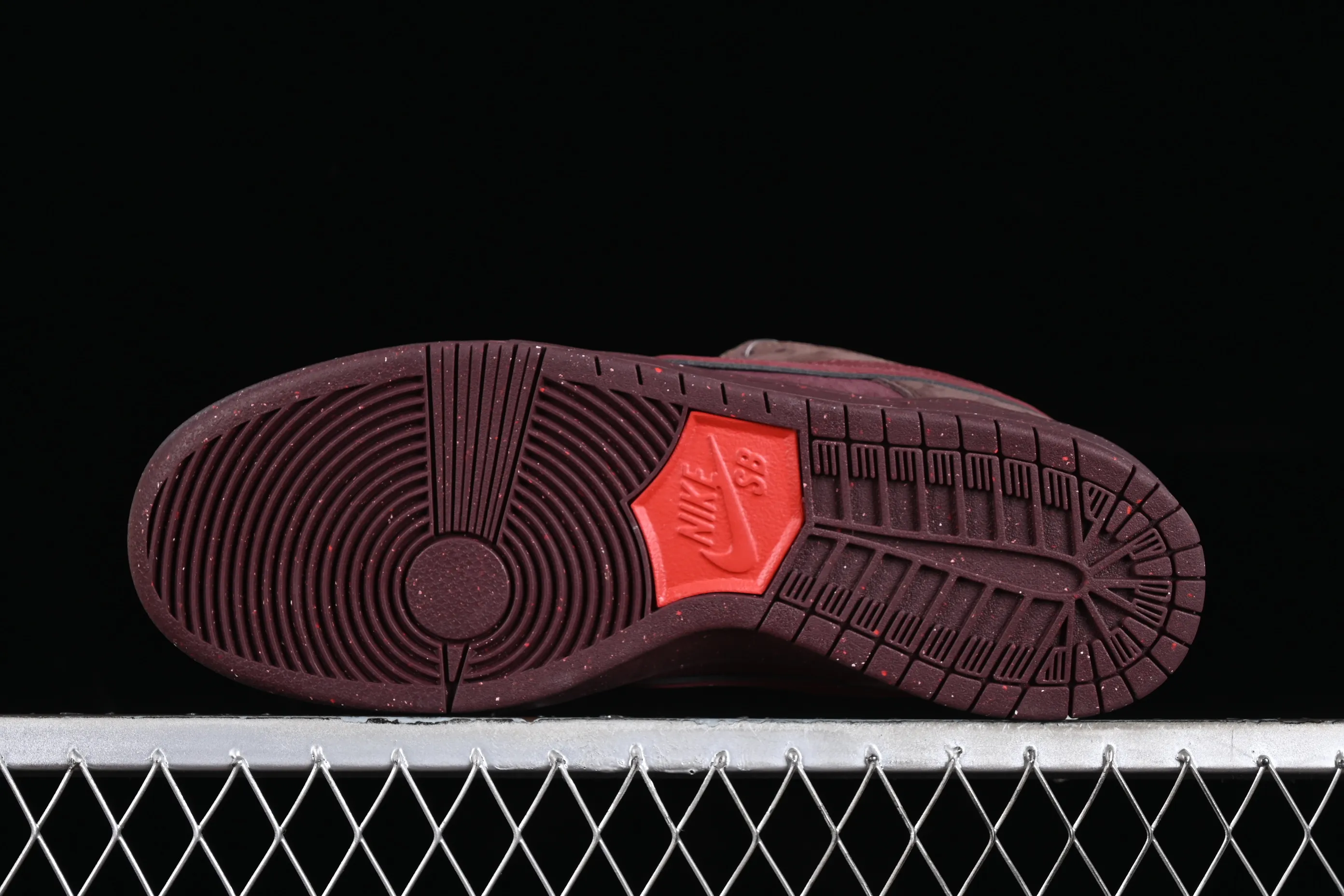All Categories Nk SB Dunk Series Nk SB Dunk Low Low-top sneakers C version Nk SB Dunk Low Premium "Valentine's Day" Valentine's Day SB low-top casual sneakers FN0619-600